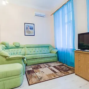 https://apartment-at-khreshchatyk.hotels-of-kiev.com